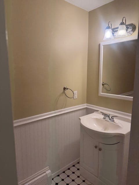 32 Coe Drive, Durham NH — photo 9