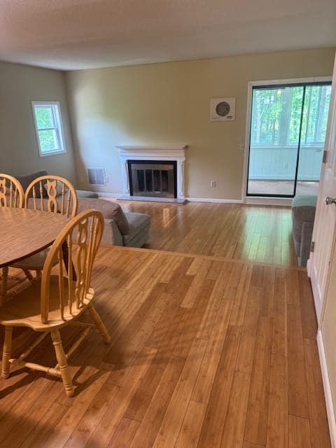 32 Coe Drive, Durham NH — photo 2